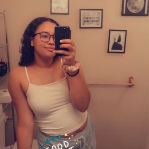 Meet your Posher, Kendra